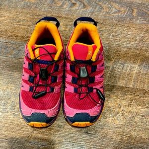 Salomon kids trail runners/ hiking shoes. EUC size 13.